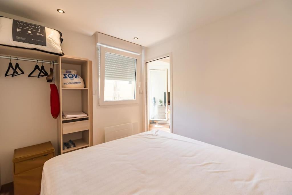 Appartement Avec Terrasse, Trestraou Perros-Guirec Exterior photo
